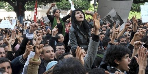 Manifestation à Tunis le 14 janvier 2011, le jour de la fuite de Ben Ali (AFP - FETHI BELAID )