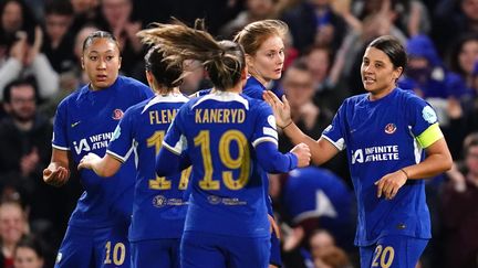 Les joueuses de Chelsea célèbrent un but inscrit contre le Paris FC en Ligue des champions, le 23 novembre 2023. (JOHN WALTON / MAXPPP)