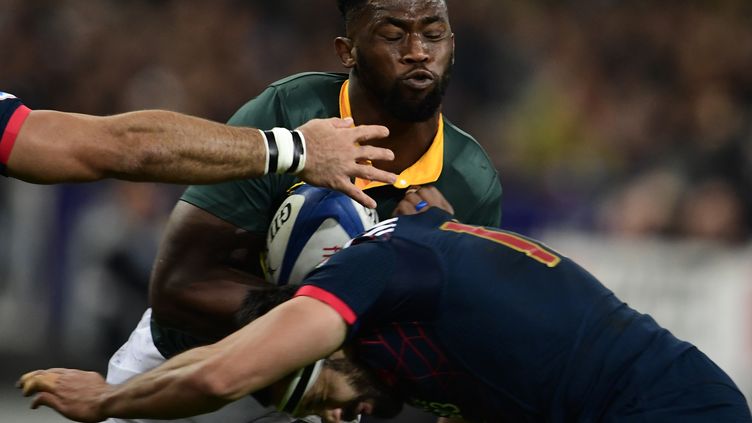 Pour La Premiere Fois Un Joueur Noir Sera Capitaine De L Equipe Sud Africaine De Rugby