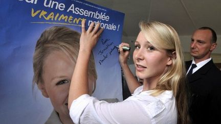 Marion Maréchal-Le Pen, candidate pour Le Rassemblement Bleu Marine dans la 3e circonscription du Vaucluse. (AFP - Boris Horvat)