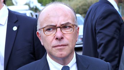 &nbsp; ("J'ai décidé de suspendre l'utilisation des grenades offensives", a annoncé Bernard Cazeneuve © Maxppp)