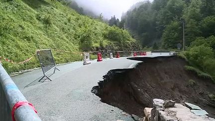 Inondations : Gourette, un village isolé