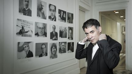 Olivier Faure pose dans les locaux du Parti socialiste, à Paris, le 5 avril 2018. (JOEL SAGET / AFP)