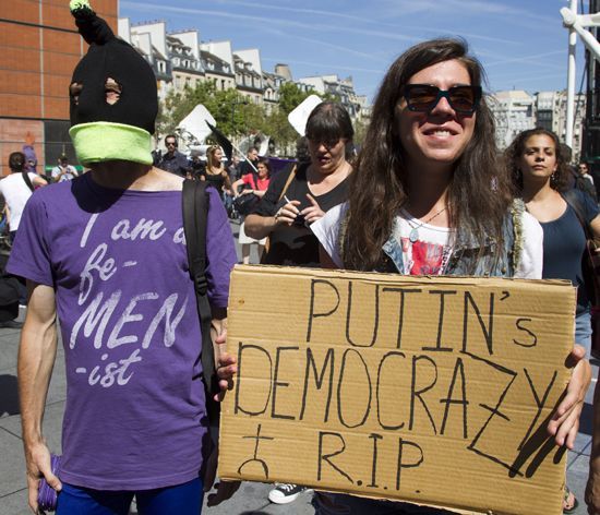 Manifestation à Paris, vendredi 17 août 2012.
 (Nicolas Kovarik / Citizenside / AFP)