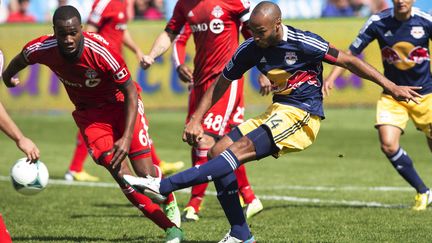 Thierry Henry sous les couleurs des New York Red Bulls, le 27 avril 2013, &agrave; Toronto (Canada). (CHRIS YOUNG / AP / SIPA)