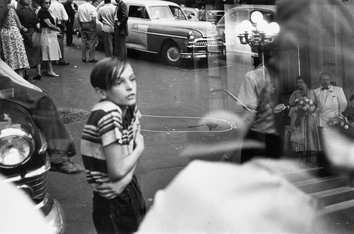 Louis Faurer, "Accident, New York", 1952
 (Louis Faurer Estate, Courtesy Deborah Bell)