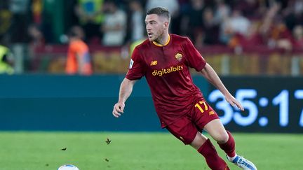 Jordan Veretout avec le maillot de l'AS Roma, le 14 mai 2022 à Rome.&nbsp; (GIUSEPPE MAFFIA / AFP)