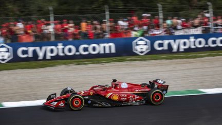 Le Monégasque Charles Leclerc au volant de sa Ferrari à Monza, le 1er août 2024. (ERIC ALONSO / AFP)