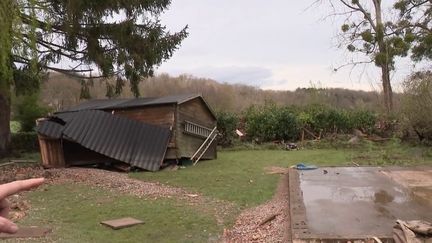 La séquence de crues du week-end de Pâques a mobilisé près de 500 pompiers. Dans la nuit du samedi 30 au dimanche 31 mars, les 77 occupants d'un EHPAD ont dû être évacués dans la Vienne. (France 2)