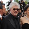 Le cinéaste espagnol Pedro Almodovar lors de son dernier passage sur le tapis rouge du festival de Cannes, le 19 mai 2011. (ANNE-CHRISTINE POUJOULAT / AFP)