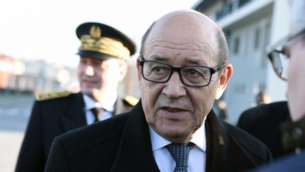 Jean-Yves Le Drian se rallie à Emmanuel Macron