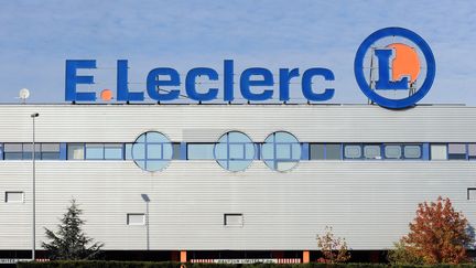 La façade d'un magasin Leclerc de Toulouse. (illustration) (REMY GABALDA / AFP)