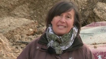 Ça a été comme un tremblement de terre. Lundi 2 septembre, à Les Mées (Alpes-de-Haute-Provence ) d'énormes blocs de roche ont cédé sur des maisons du village, faisant trois blessés légers. La journaliste Véronique Bouvier s'est rendue sur place. (france 3)