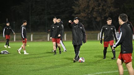 Un entraînement du club de football amateur de Revel, le 4 janvier 2024, à Albi (Tarn). (EMILIE CAYRE / MAXPPP)