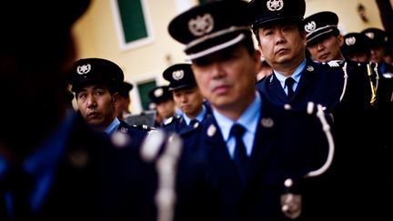 Un homme s'est fait passer pour un policier pendant deux ans en Chine avant d'&ecirc;tre d&eacute;nonc&eacute; par son ex-compagne.&nbsp; (AFTON ALMARAZ / PHOTONICA WORLD)