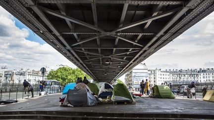 Les migrants de la porte de la Chapelle ont-ils été relogés ?