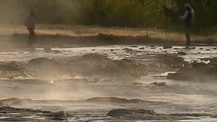 Dans son feuilleton, France 2 vous emmène cette semaine à la découverte de l'Islande. Ce mardi 14 novembre, direction les geysers ! (FRANCE 2)