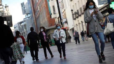 Une rue de Madrid au temps du coronavirus, le 1er octobre 2020. (DAVID FERNANDEZ / EFE)