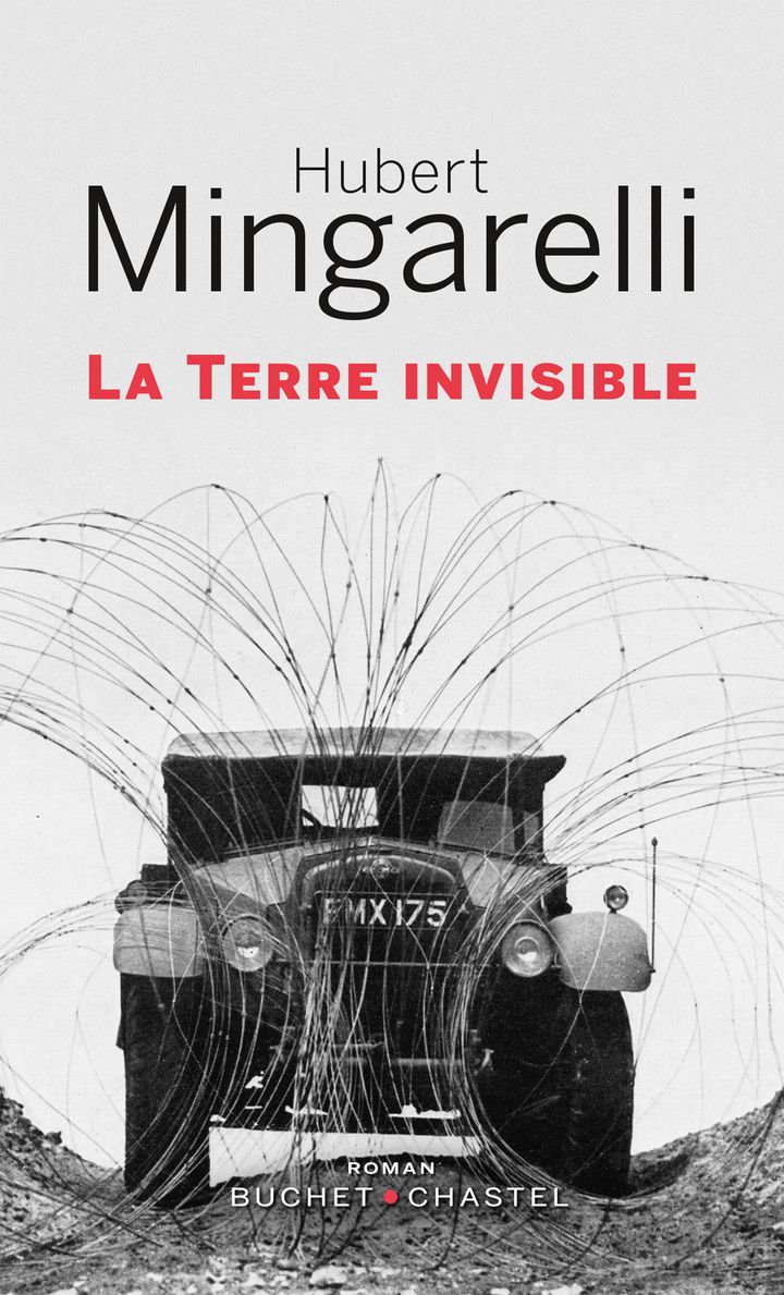 Couverture de "La terre invisible", d'Hubert Mingarelli (2019) (Buchet-Chastel)