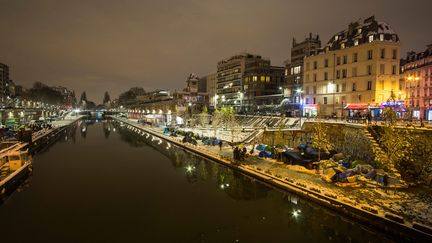 Des Afghans sous des tentes, sur le canal Saint-Martin, à Paris, le 7 février 2018. (Photo d'illustration) (MAXPPP)