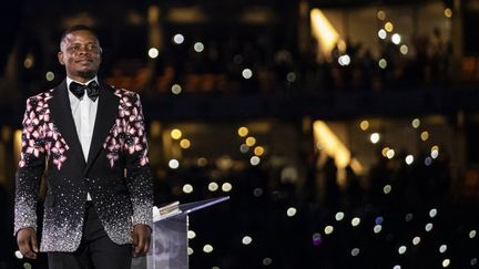 Shepherd Bushiri lors d'une prière commune le 1er janvier 2020 à Soweto, en Afrique du Sud. (WIKUS DE WET / AFP)