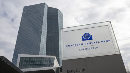 La Banque centrale européenne à Francfort (Allemagne), le 16 mars 2023. (BORIS ROESSLER / DPA / AFP)