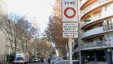 L'entrée d'une Zone à faibles émissions à Marseille (Bouches-du-Rhône) le 5 janvier 2023 (PENNANT FRANCK / MAXPPP)