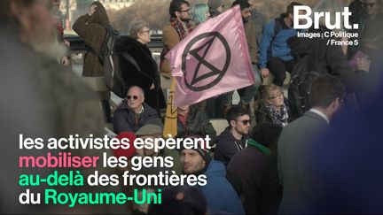 À l'appel du mouvement "Extinction Rebellion", des milliers d'activistes ont bloqué la capitale anglaise.