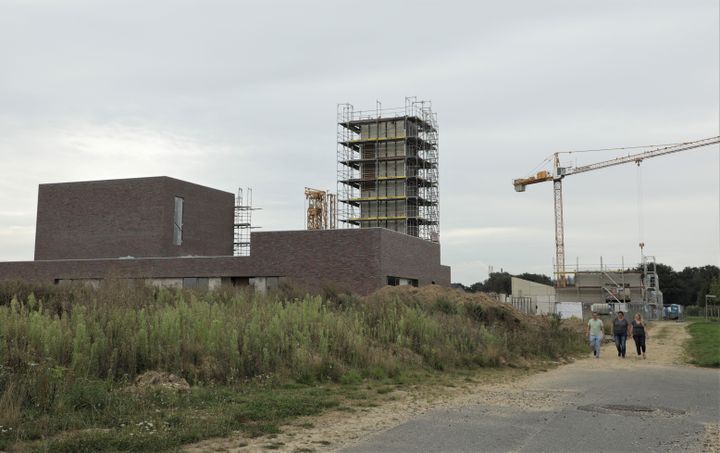 L'église du "nouveau Keyenberg" (Allemagne), le 14 septembre 2021.&nbsp; (VALENTINE PASQUESOONE / FRANCEINFO)