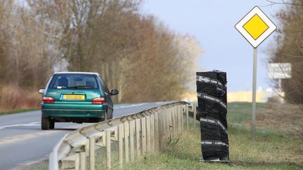 Un radar automatique vandalisé dans la Somme, le 8 janvier 2019. (MAXPPP)