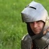 L'artiste Abraham Poincheval, le 9 juillet 2018, à Carnoët (Côtes-d'Armor), pendant son tour de Bretagne en armure. (FRED TANNEAU / AFP)