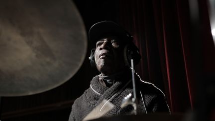 Le batteur Tony Allen (2017)
 (Universal / Decca / Blue Note)