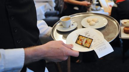 Dans une brasserie &agrave; Nantes (Loire-Atlantique), le 7 novembre 2011. (FRANK PERRY / AFP)