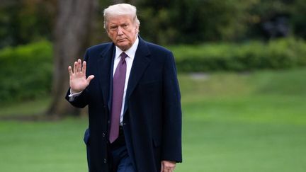 Le président américain Donald Trump, à Washington, la capitale fédérale américaine, le 1er octobre 2020. (SAUL LOEB / AFP)