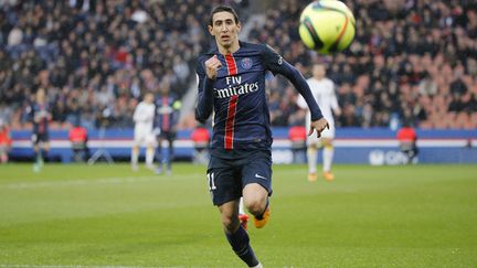 Le milieu argentin&nbsp;du PSG Angel Di Maria, lors d'un match contre Lille, le 13&nbsp;février 2016 au Parc des princes, à Paris. (STEPHANE ALLAMAN / AFP)