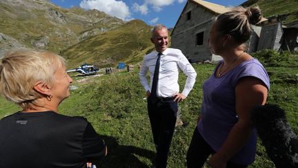 François de Rugy,&nbsp;ministre de la Transition écologique et solidaire, le 20 septembre 2018, dans la vallée des Aspe (Pyrénées-Atlantiques). (LE DEODIC DAVID / MAXPPP)