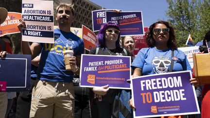 Pro-abortusactivisten in Phoenix, Arizona, 17 april 2024. (REBECCA NOBLE / AFP)