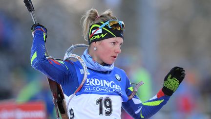 Marie Dorin se dirigeait tout droit vers une 2e victoire cette saison en Coupe du monde, avant de céder (ALEXANDER VILF / RIA NOVOSTI)