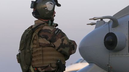 Soldat du&nbsp;4e régiment d'hélicoptères des forces spéciales à Kaboul (Afghanistan) le 18 août 2012. (ALEXANDER KLEIN / AFP)