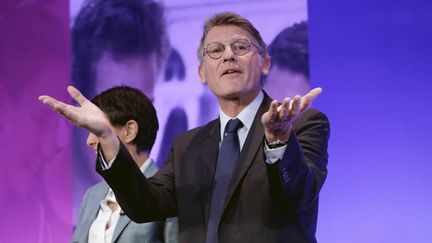 Vincent Peillon, le 2 mai&nbsp;2016, lors des Journées de la refondation de l'école de la République, au palais Brongniart, à Paris. (NICOLAS TAVERNIER / REA)