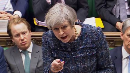 La Première ministre Theresa May lors d'une séance au Parlement britannique, mercredi 22 mars 2017 à Londres (Royaume-Uni). (HO / PRU / AFP)