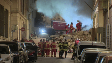 Effondrement d’immeubles à Marseille : le travail des secours s’annonce difficile (FRANCE 2)