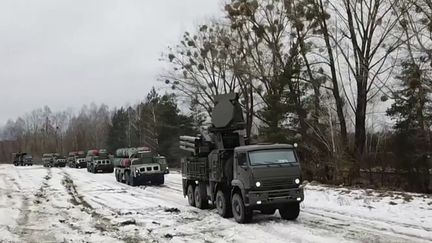 Eurozapping : défense aérienne russe et danoise, renfort des troupes de l’Otan en Roumanie grâce aux troupes américaines basées en Allemagne