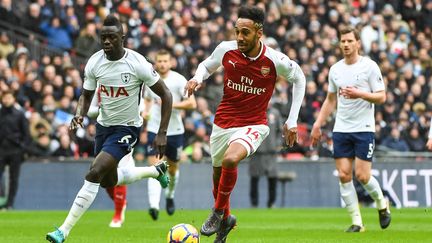 Aubameyang et Arsenal vont affronter Sanchez et Tottenham (STEPHEN WRIGHT / PRO SPORTS IMAGES LTD)