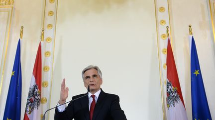 Le chancelier autrichien,&nbsp;Werner Faymann, le 9 mai 2016.&nbsp; (ROLAND SCHLAGER / APA / AFP)