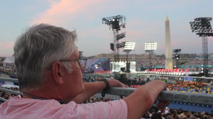 Franck Maille assiste à la cérémonie d'ouverture, le 28 août 2024, place de la Concorde, à Paris. (CLEMENT PARROT / FRANCEINFO)