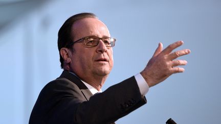 François Hollande aux Assises de l'économie de la mer à La Rochelle (Charente-Maritime), mardi 8 novembre 2016. (XAVIER LEOTY / AFP)