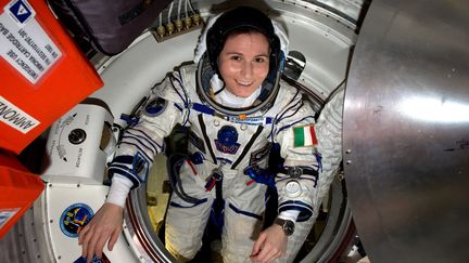 L'astronaute italienne Samantha Cristoforetti, dans la Station spatiale internationale (ISS), le 8 juin 2015. (ESA / NASA / AFP)