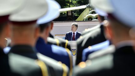 Le pr&eacute;sident ukrainien Petro Porochenko lors d'un discours &agrave; Kiev (Ukraine), sur une photo non dat&eacute;e fournie par la pr&eacute;sidence le 18 juin 2014. (MYKOLA LAZARENKO / PRESIDENTIAL PRESS SERVICE / AFP)