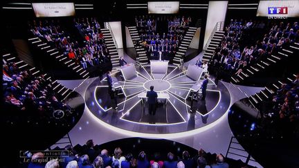 Plateau du débat des cinq candidats à la présidentielle&nbsp;les plus importants d'après les sondages, sur TF1, le 20 mars 2017.&nbsp;&nbsp;&nbsp; (MAXPPP)